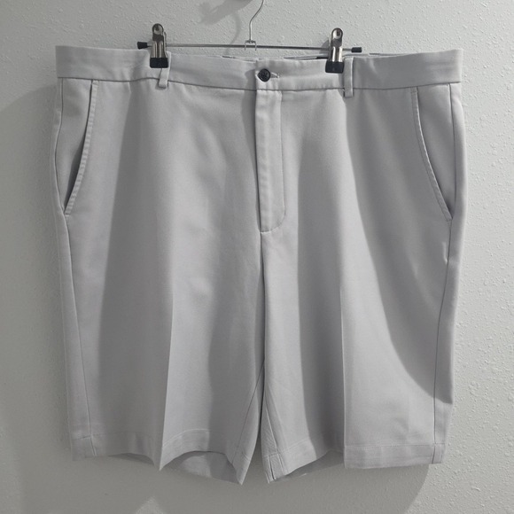 Greg Norman Collection Other - Greg Norman Men's Lightweight Cargo Shorts golf business Breathable Size 40‎